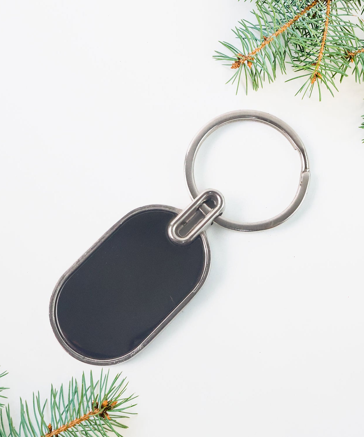 Elegant Black & Silver Oval Metal Keychain (1 Pc)