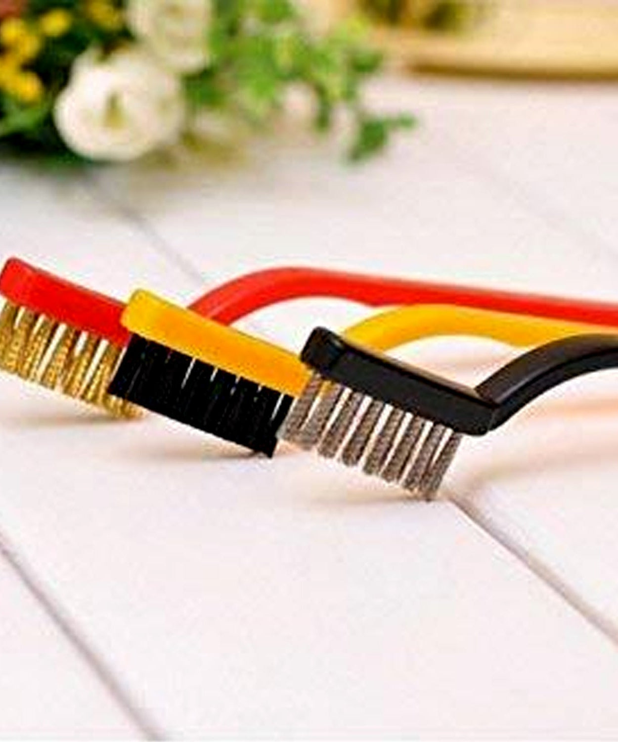 Mini wire brush set with steel and brass brushes