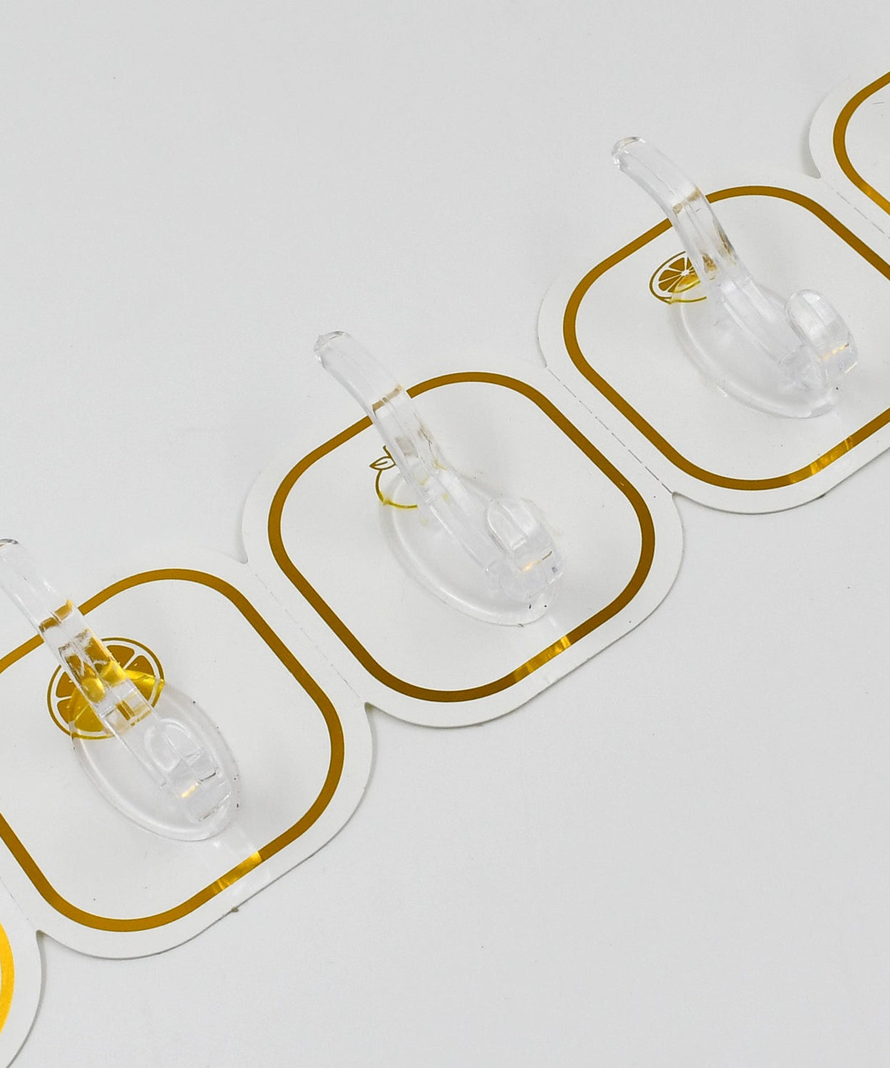 TRANSPARENT ADHESIVE WALL HOOK