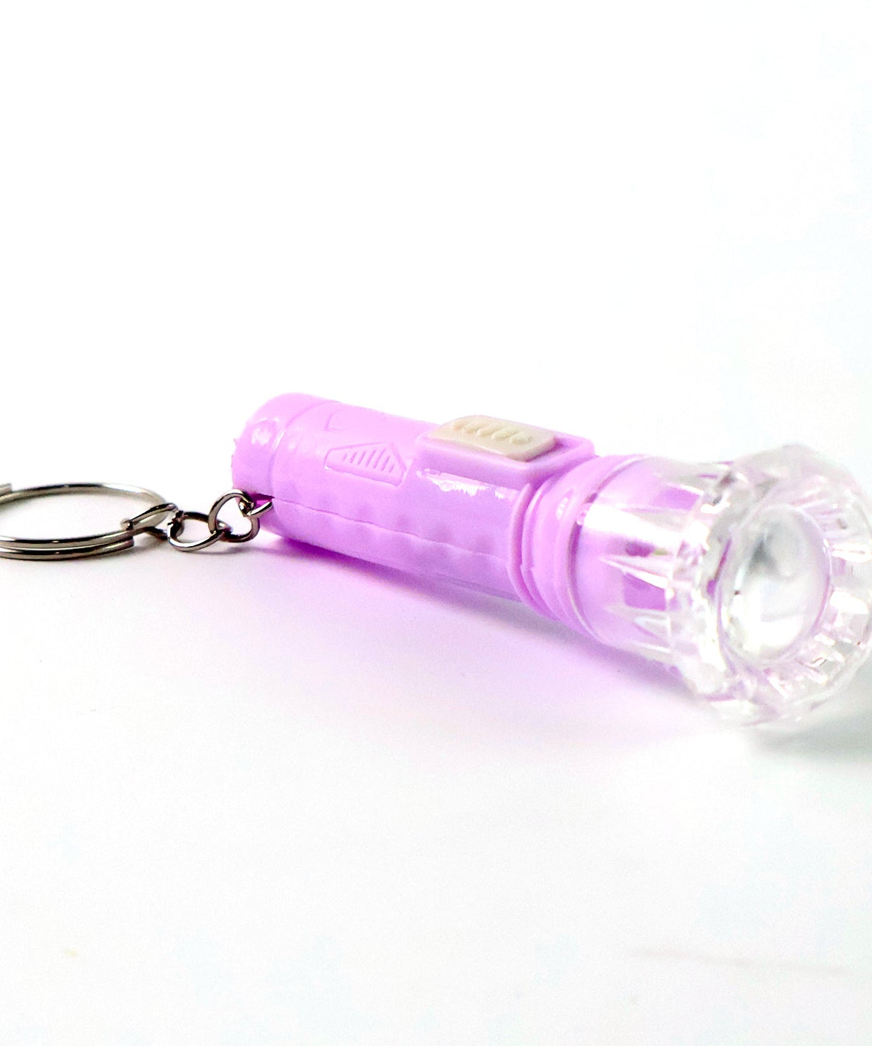 Plastic Body LED Mini Keychain Torch 