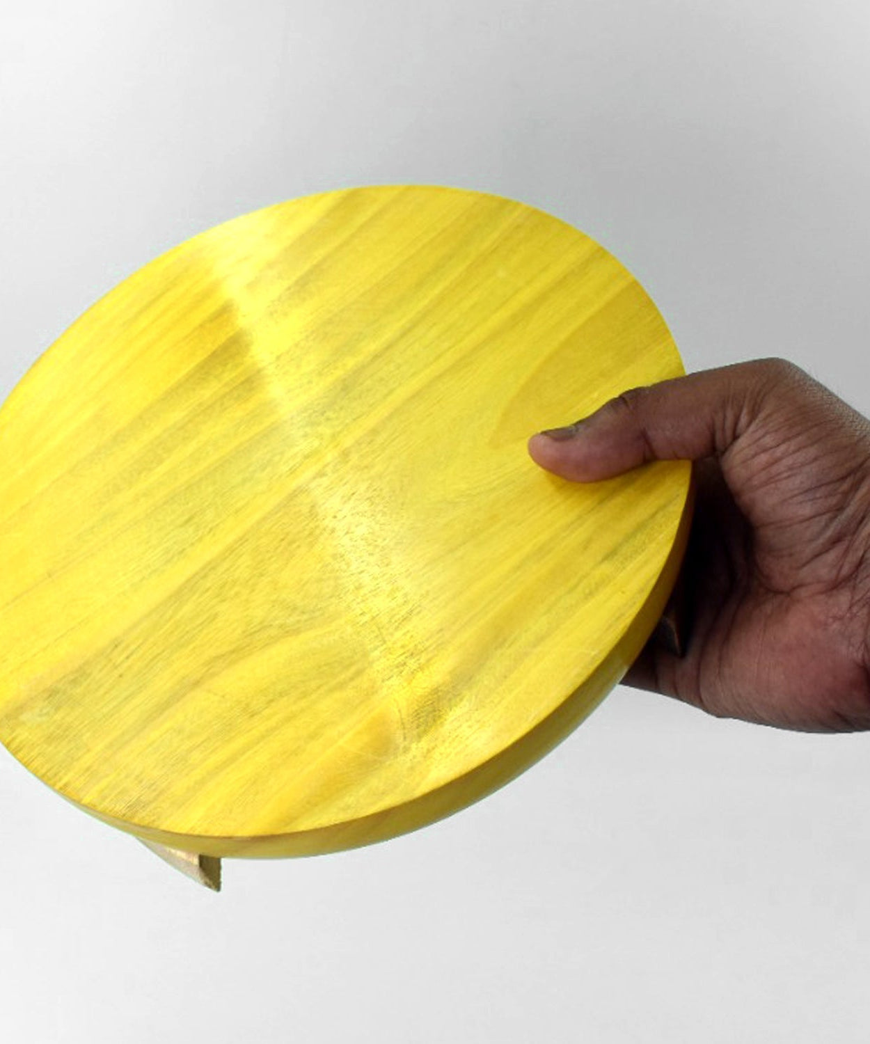 Round roti maker with efficient performance