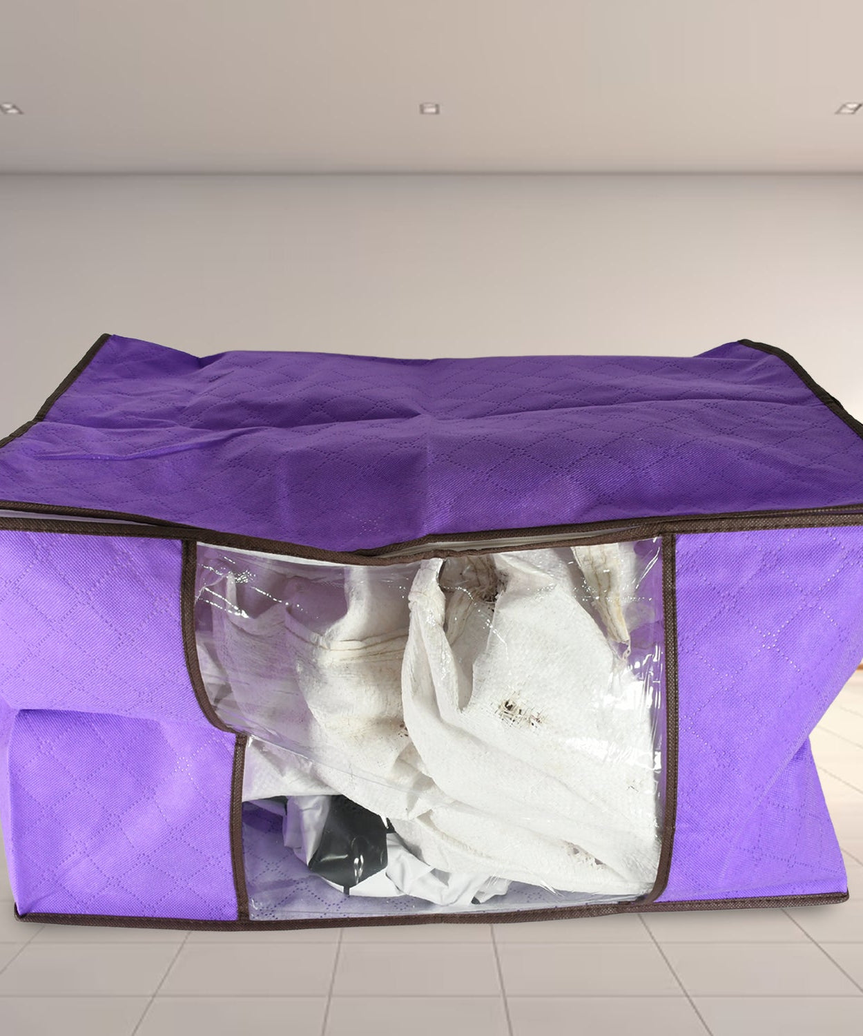 Clothing storage bag with zipper, non-woven storage bag for storing the clothes and sarees.