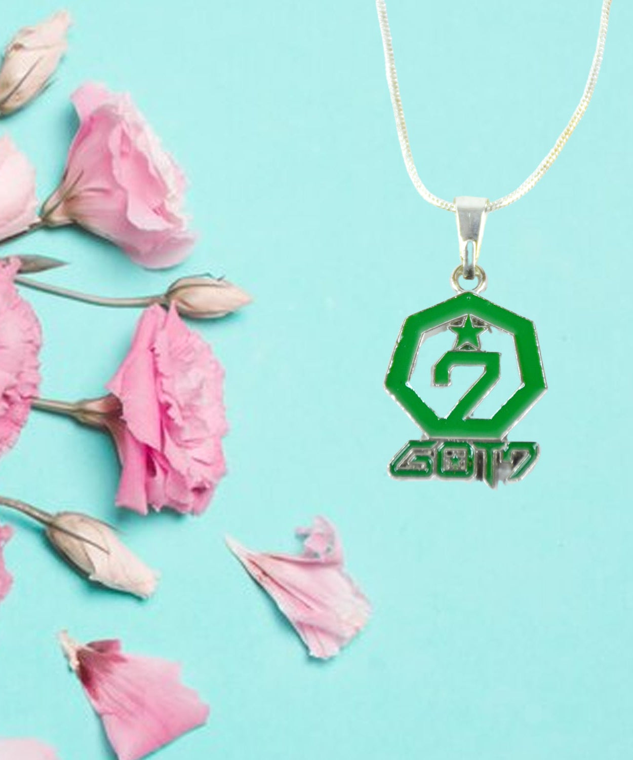 Pendant Necklace – Single Piece (Random Mix Design)