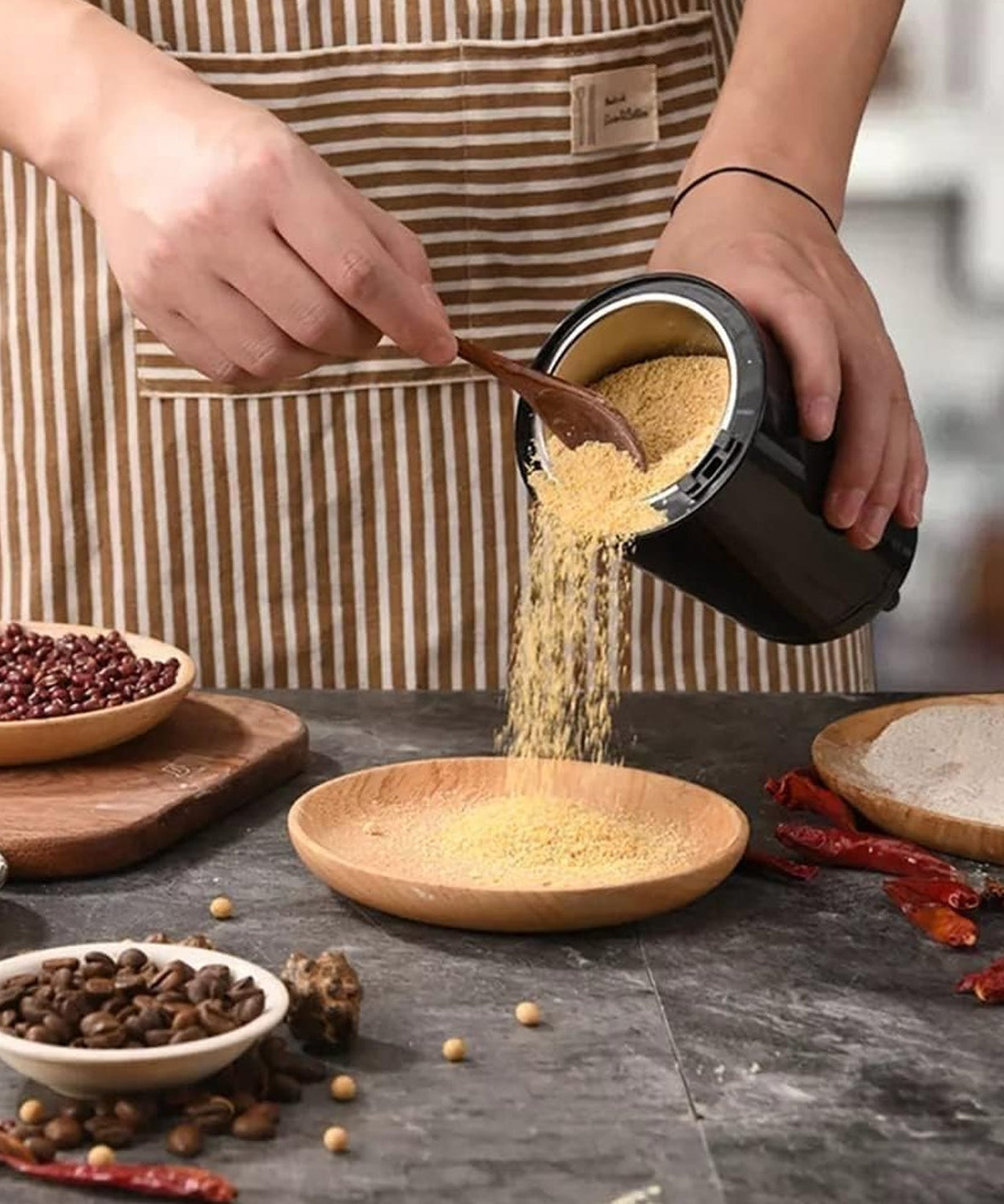 NWOUIIAY Electric Coffee Grinder