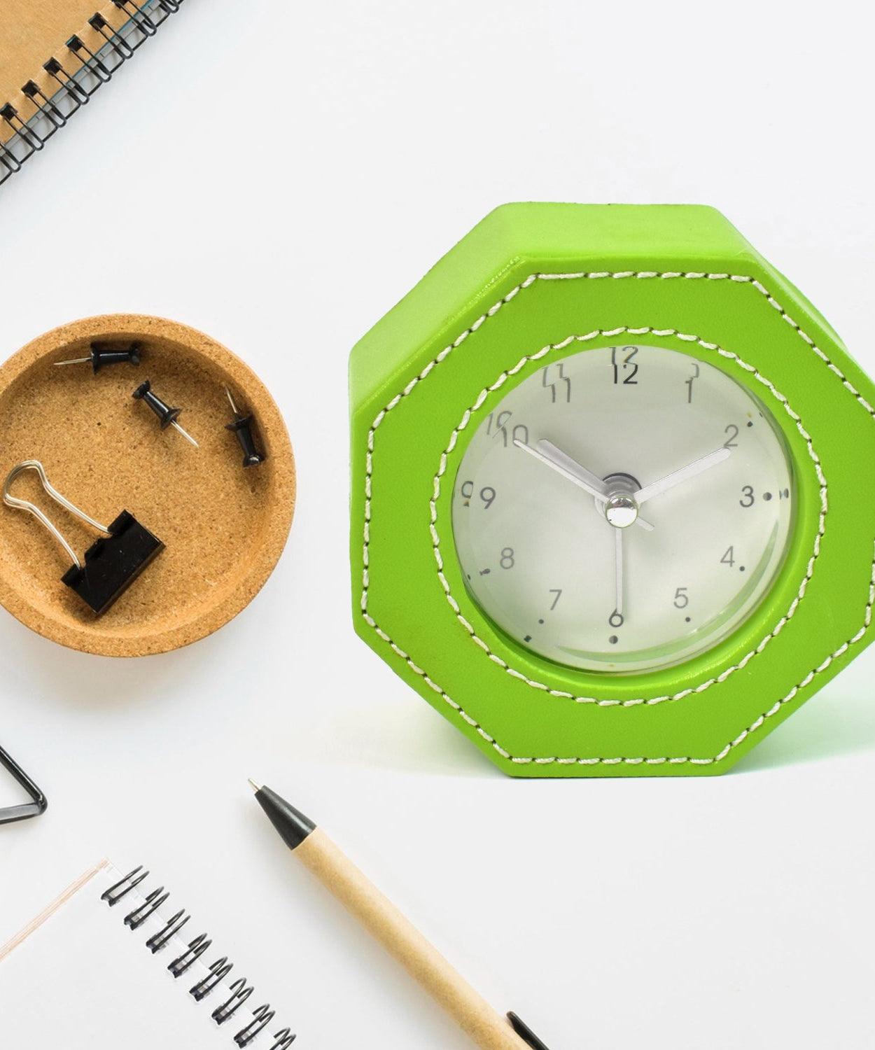 TimelessWall & Table