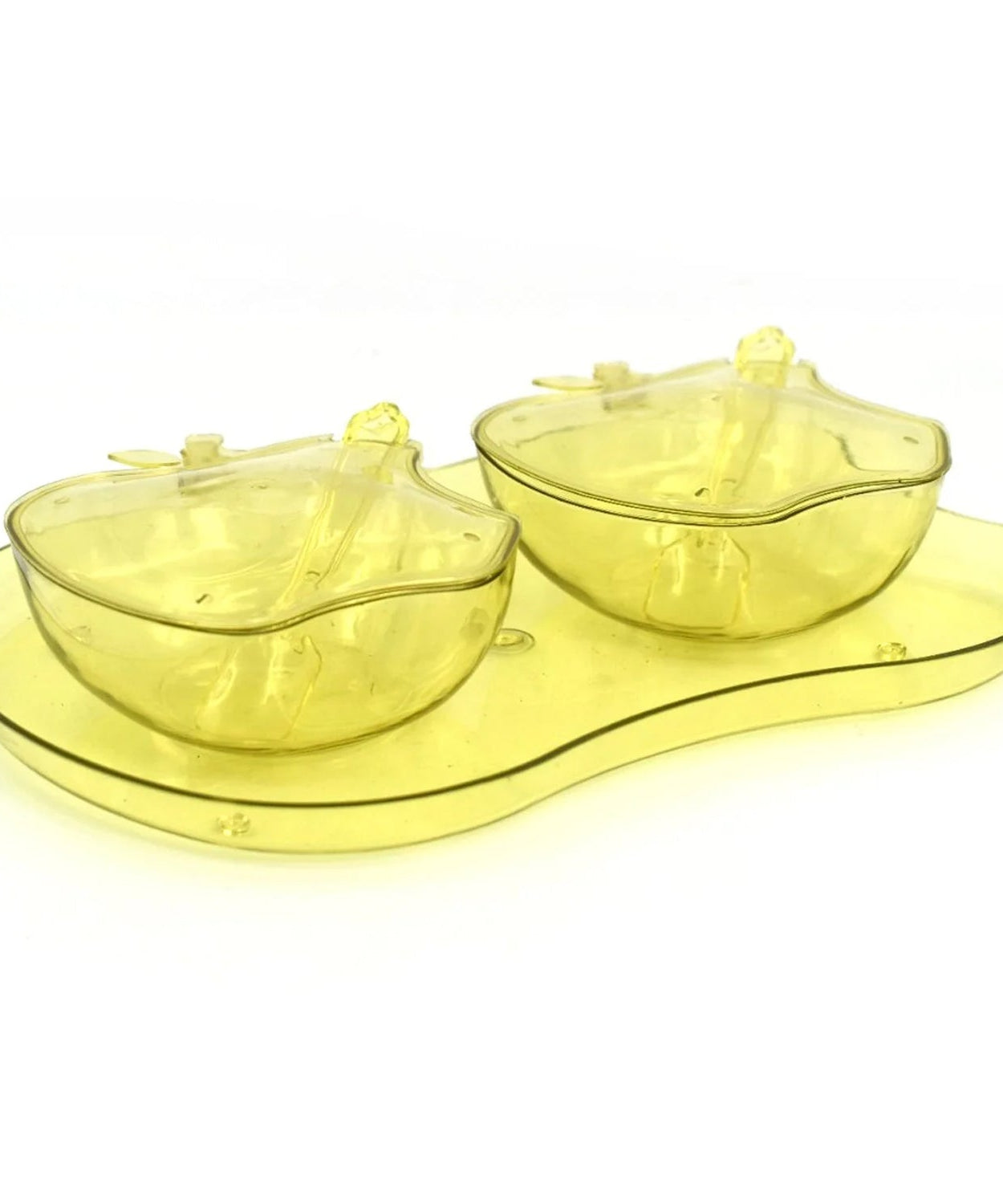 Apple tray for food serving