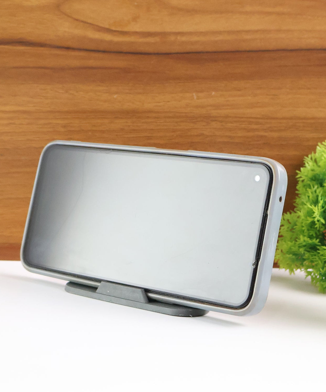 Sleek Black Pyramid Stand