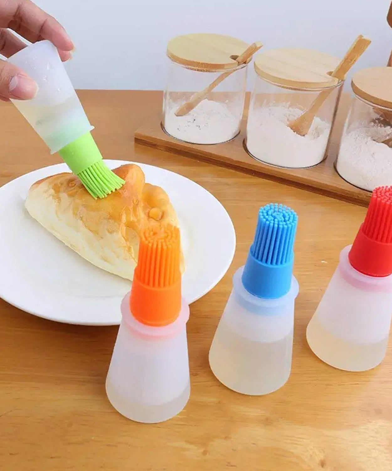 Oil bottle with silicone brush for cooking