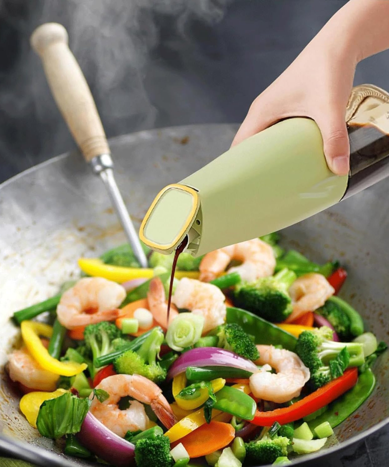 Oil Dispenser, 500ml Cooking Oil Dispensing Cruets, Oil Bottle with Automatic Open Lid, Cooking Oil Bottle for Kitchen Grilling Frying (500 ML)