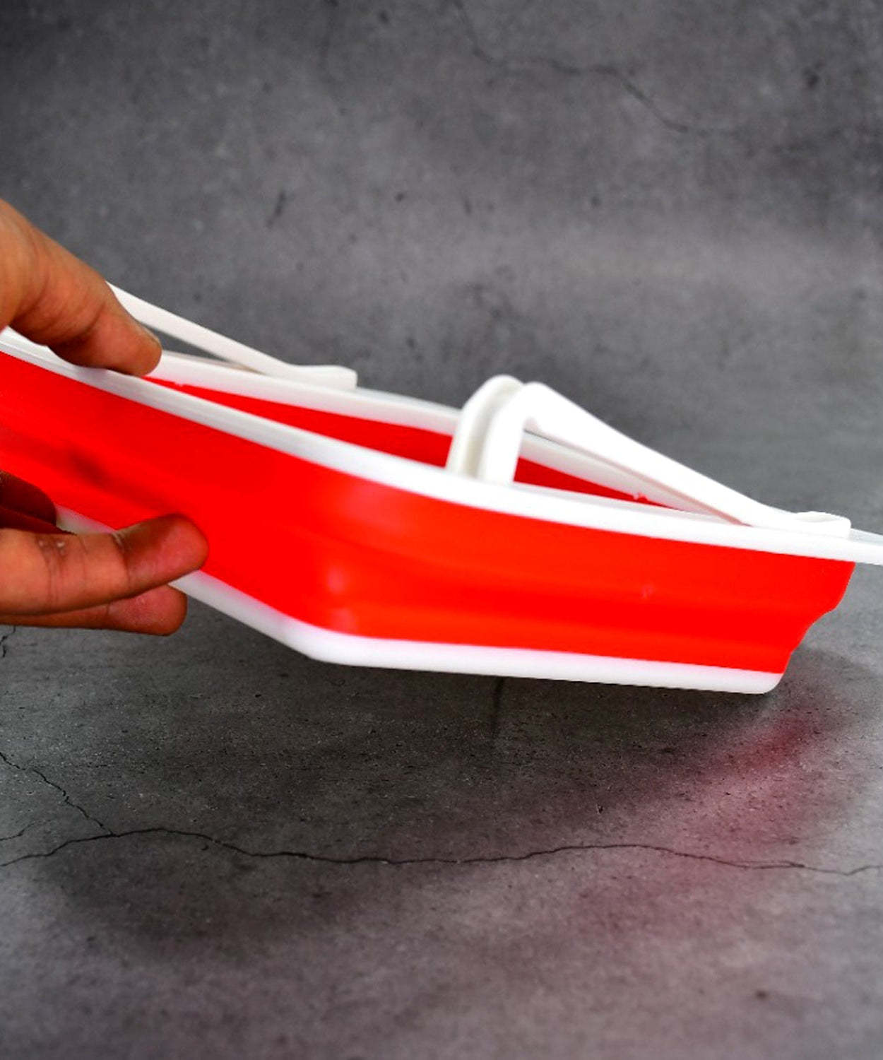 Fridge rack tray for organized storage