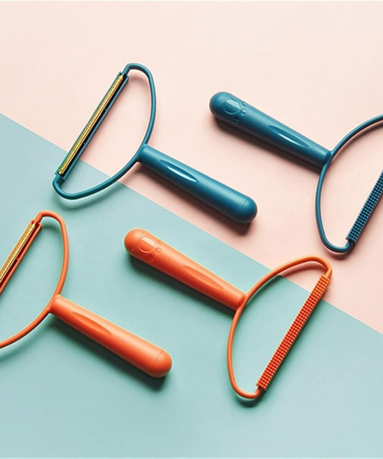 2-in-1 Portable Lint Remover – Long-Handle Brush & Sticky Roller for Clothes, Furniture & Carpets (1 Pc)