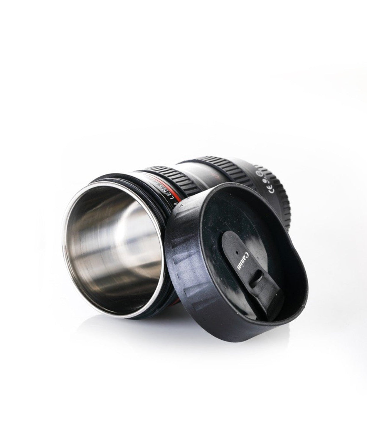 Camera lens coffee mug with lid, detailed and realistic