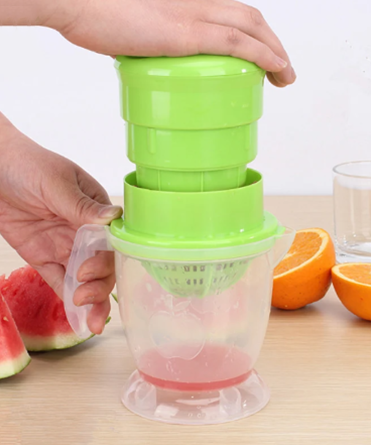 Plastic Manual Orange/Sweet Lime Juicer Squeezer