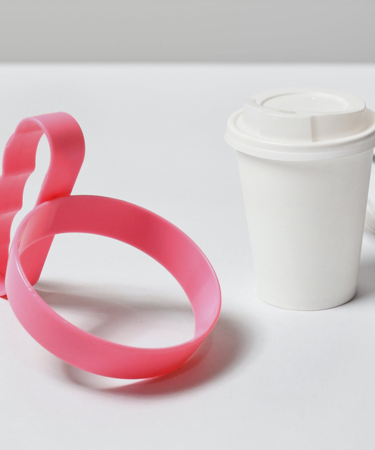 Anti-Slip Plastic Tumbler Handle – Lightweight Cupholder Grip (1 Pc)