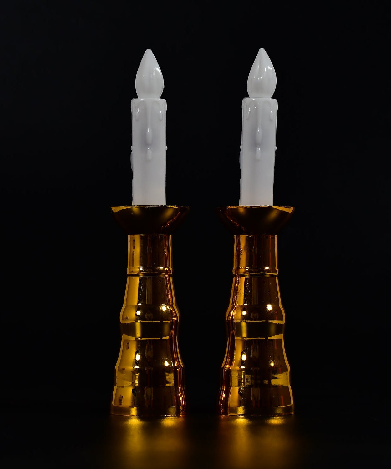 Set of 2 flameless LED candles, perfect for decoration
