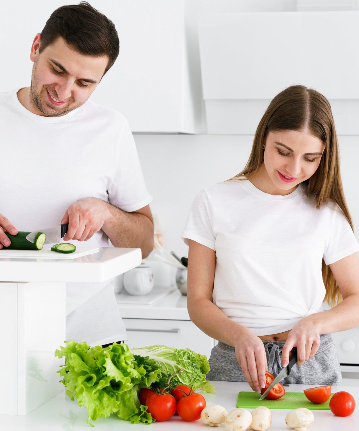 Premium plastic chopping board and knife for food prep