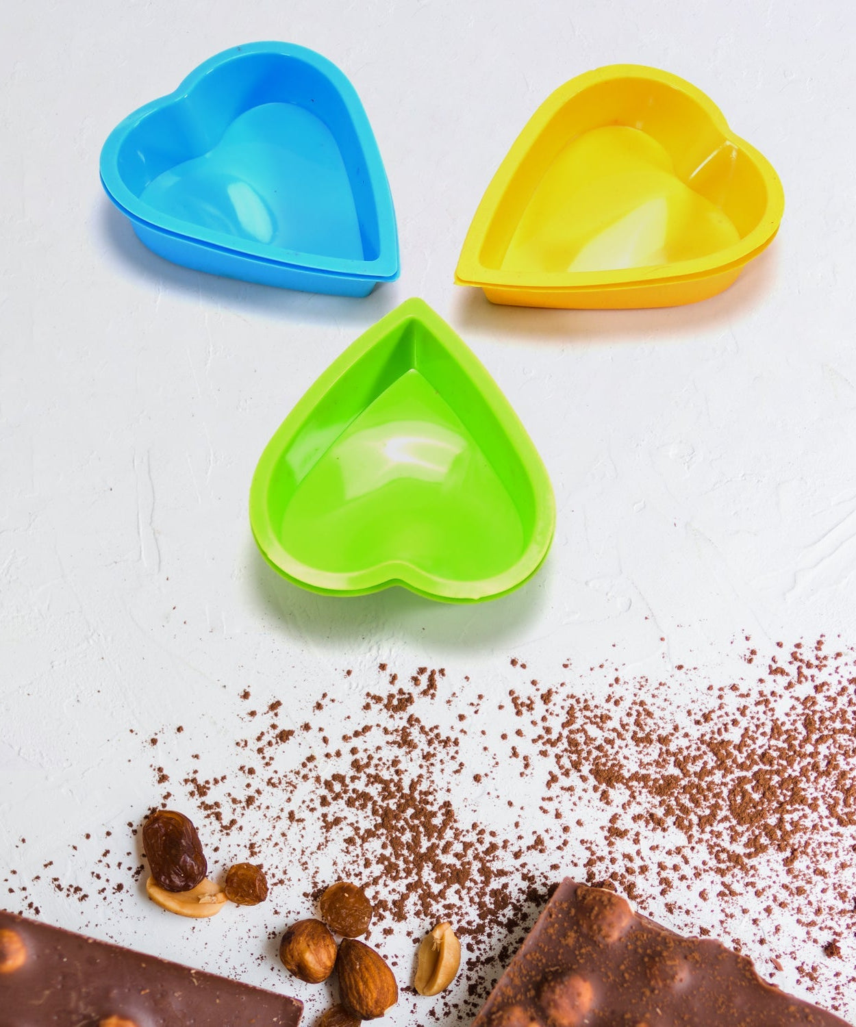 Silicone heart-shaped baking mold set
