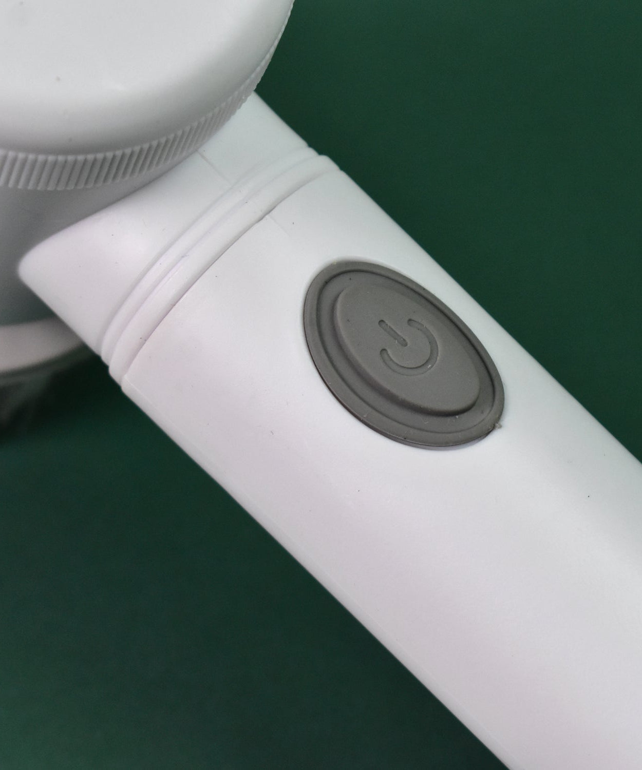 Portable Electric Cleaning Brush with 3 Replaceable Brush Heads (5 In 1)