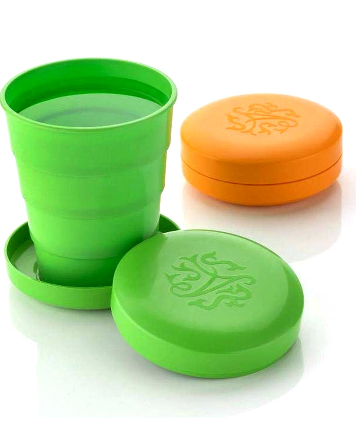 Portable folding travel cup with lid, ideal for kids and camping