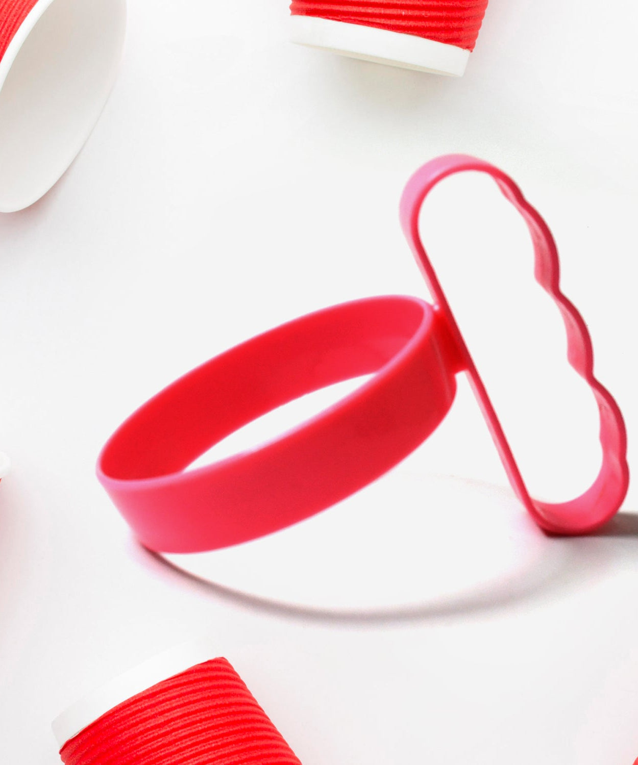 Anti-Slip Plastic Tumbler Handle – Lightweight Cupholder Grip (1 Pc)