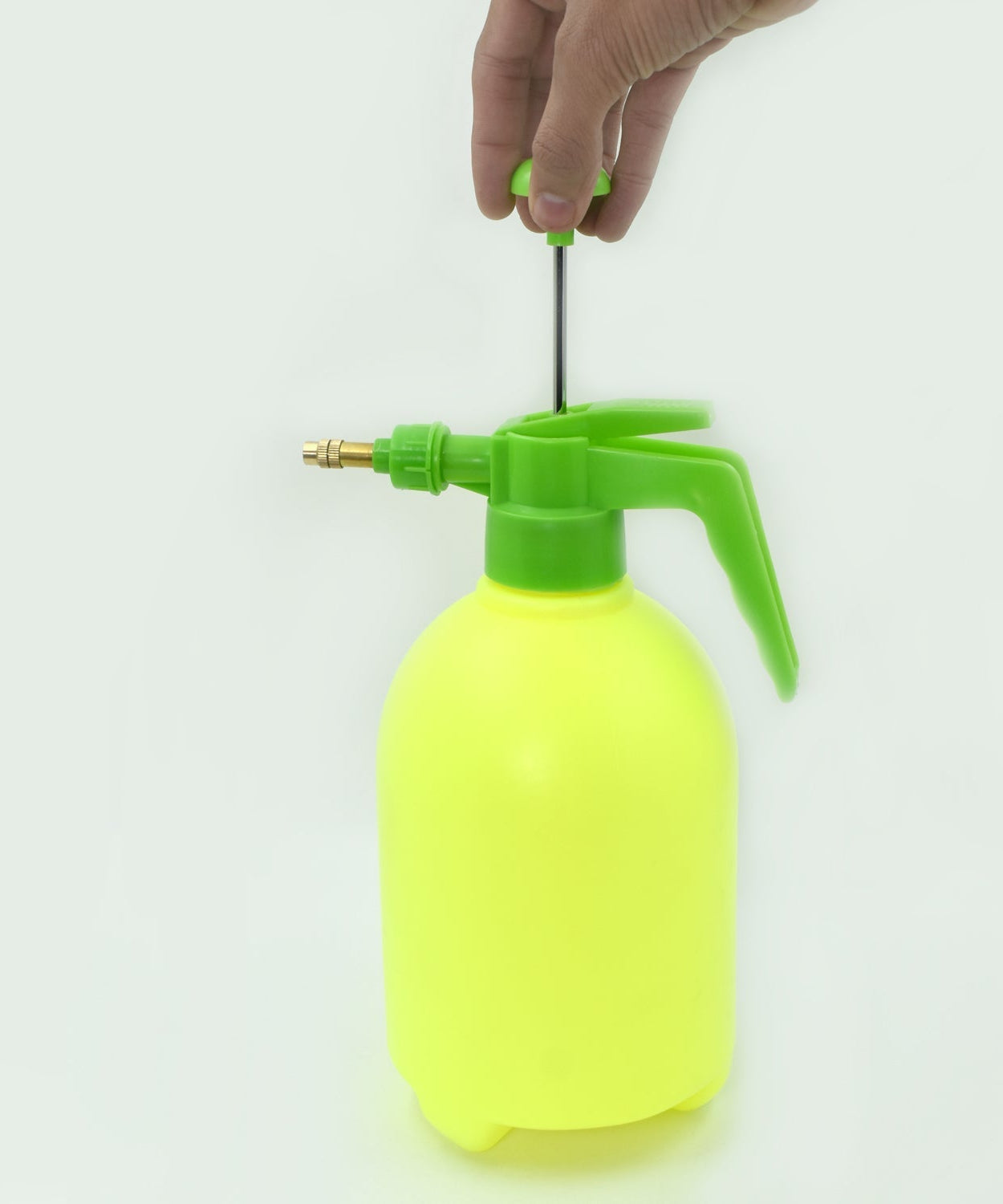FF garden sprayer for effective use
