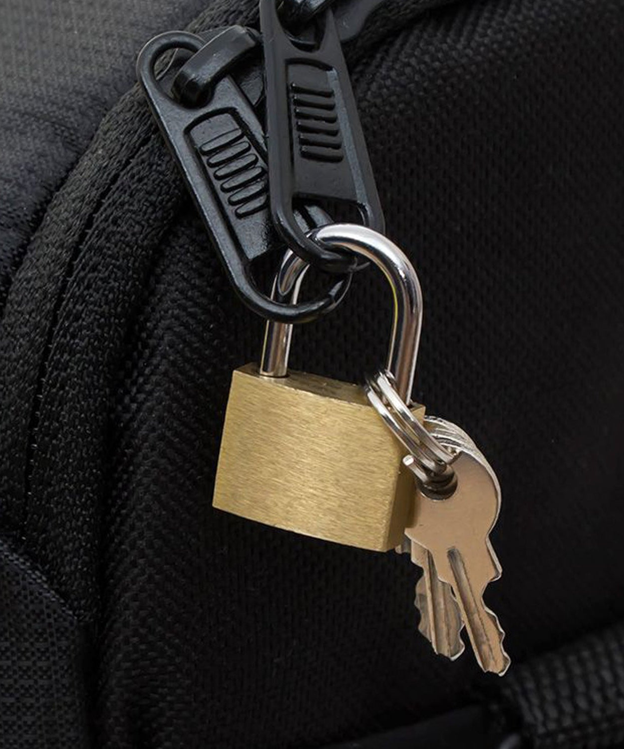 30 mm lock and key set, designed for security purposes