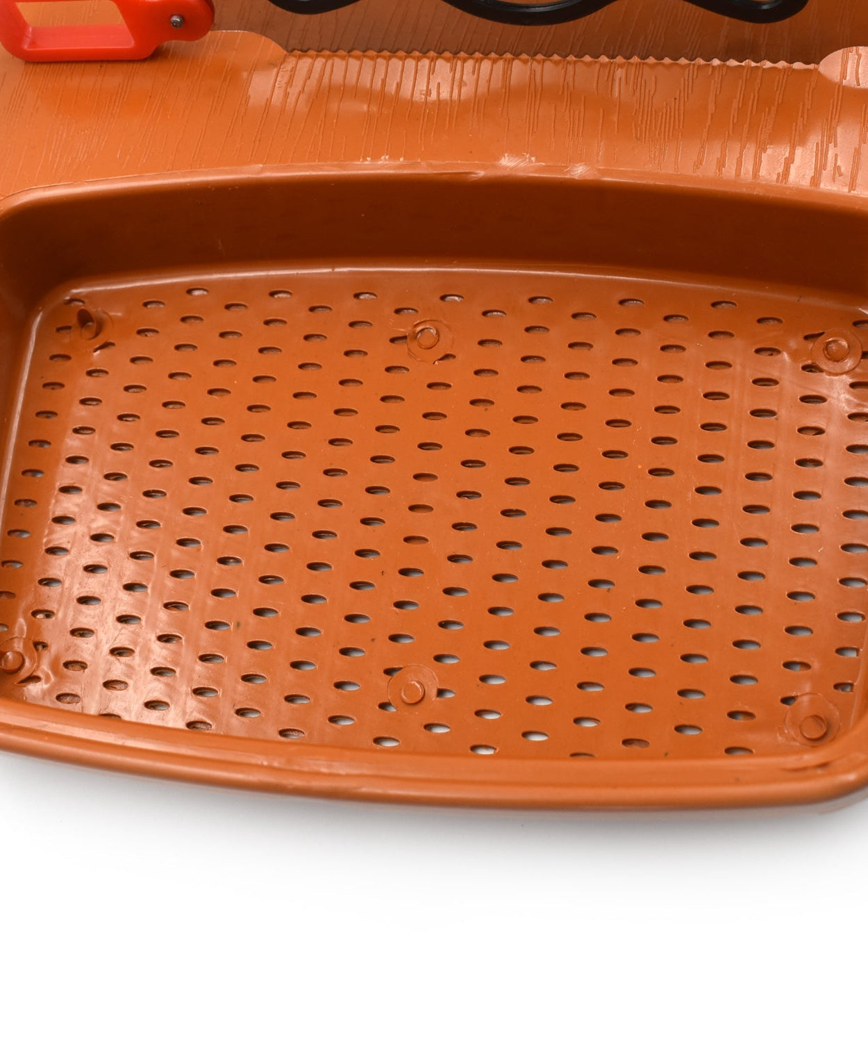 Versatile kitchen cut and wash box with tray, for easy vegetable and fruit prep.