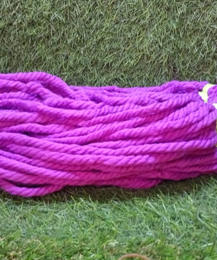 Soft and absorbent mop head for effective cleaning