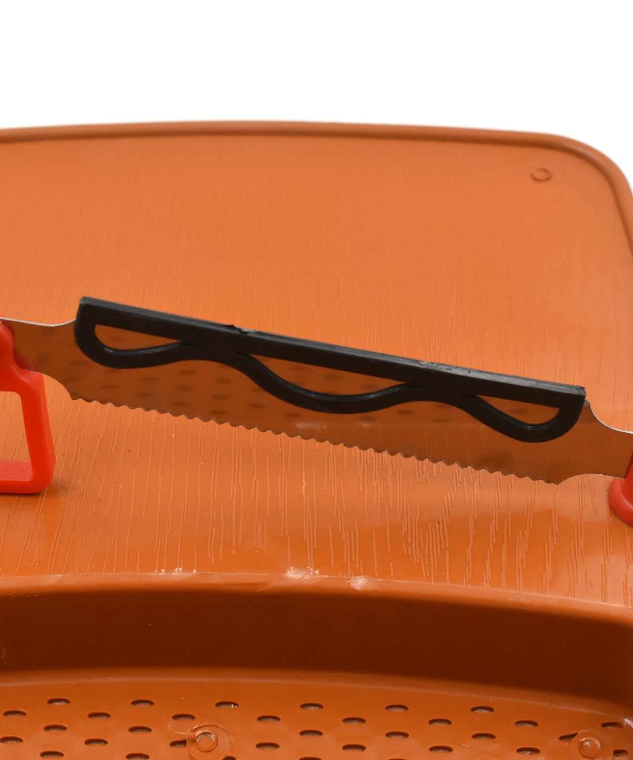 Kitchen cut and wash box with tray, designed for efficient fruit and vegetable processing.