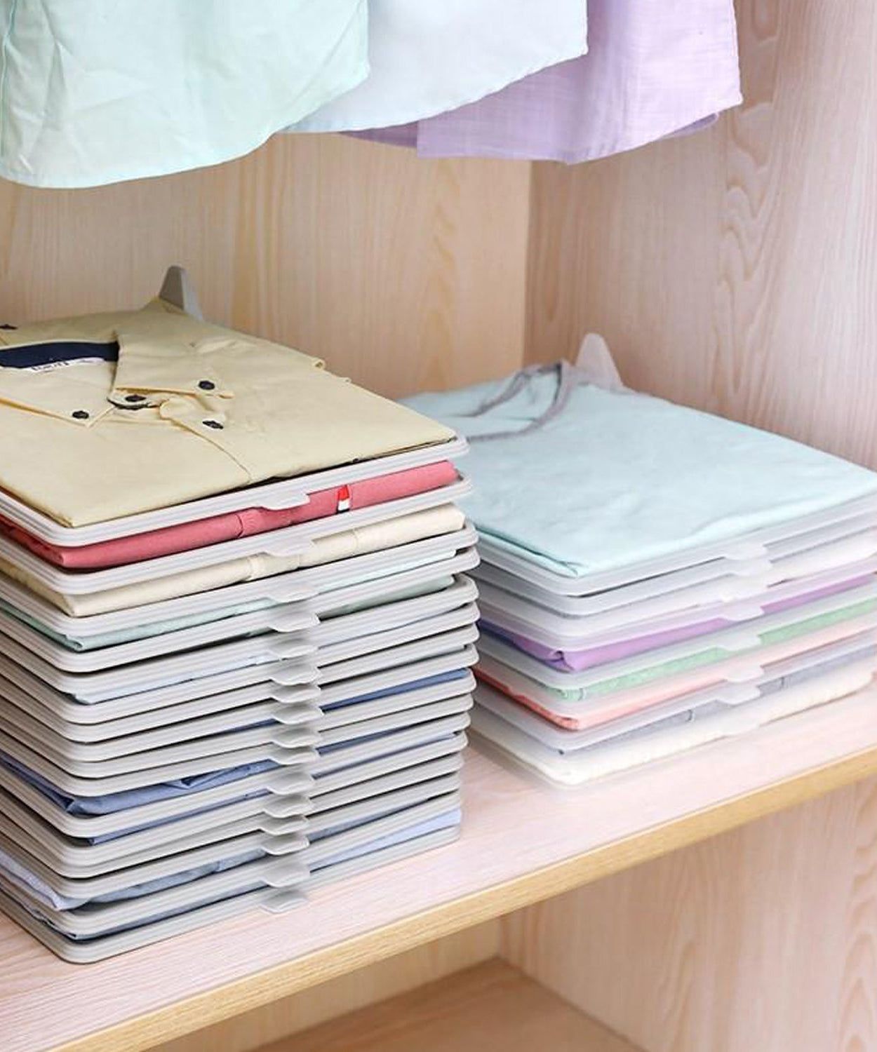 Functional fabric organizer for neat and orderly cloth storage at home.