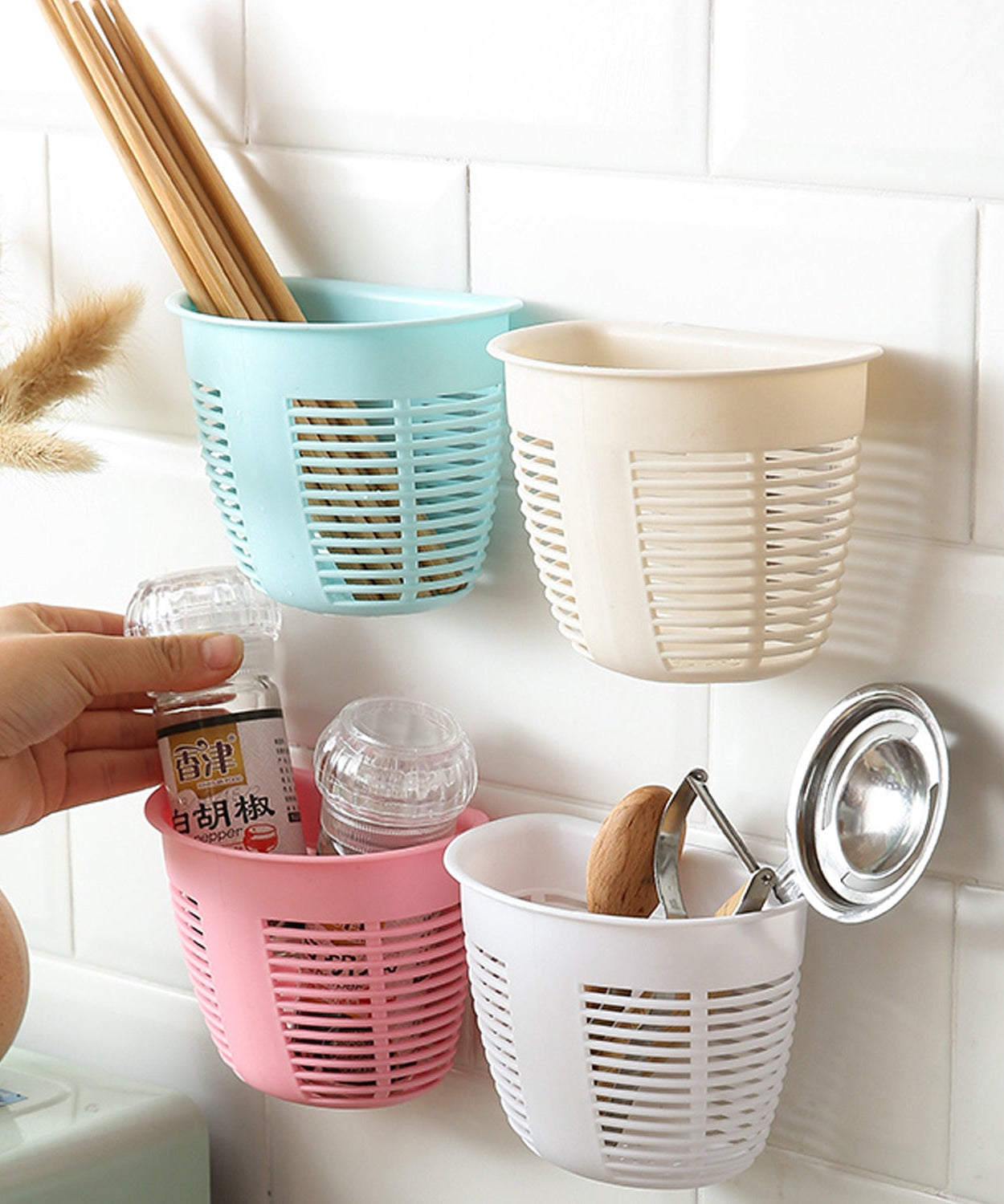 Hanging Plastic Storage Basket, Adhesive Wall Mounted Organizer Box Make Up Holder Shelf Bathroom Wall Basket Punch Free Drain Basket for Kitchen Bathroom, Wall Type Storage Basket (1 Pc)