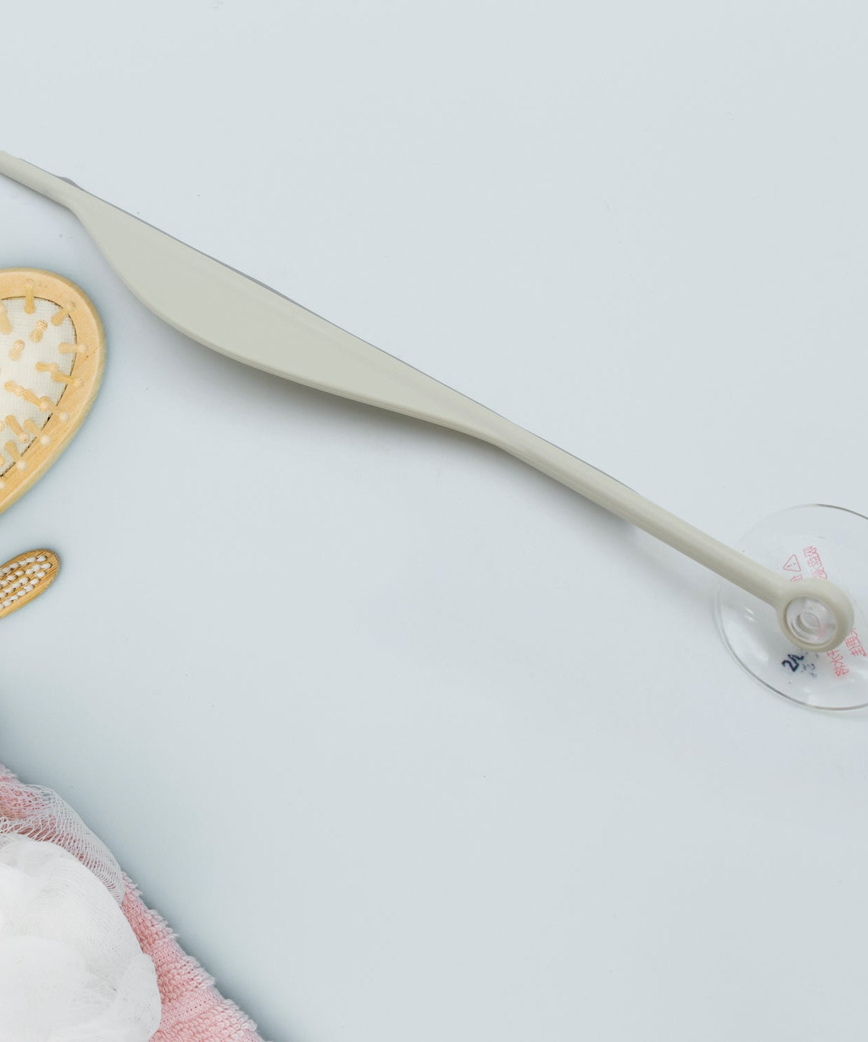 All-in-one squeegee for effective window and shower cleaning