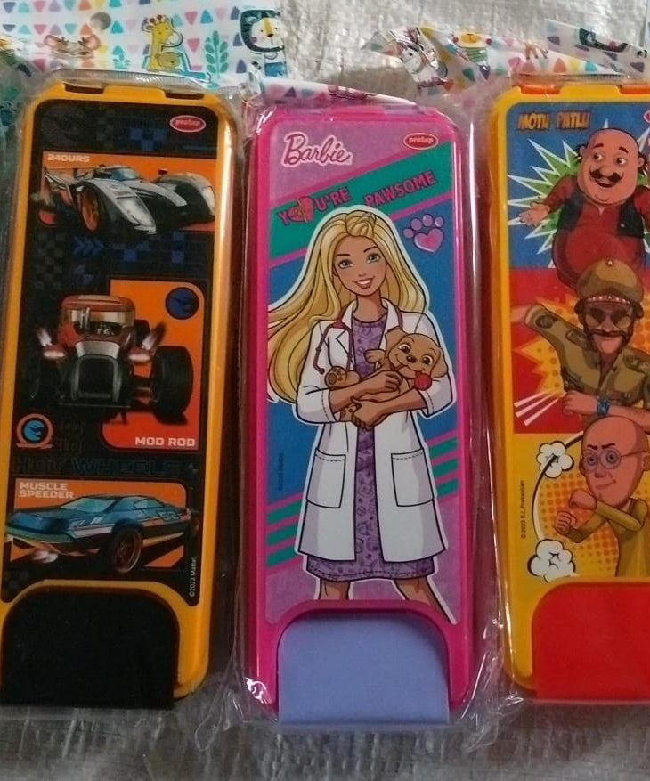 Stylish Cartoon Printed Hard Top Pencil Box for Kids (1 Pc / Mix Design)