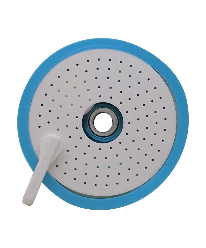 Adjustable water-saving faucet attachment to control flow and reduce splashes.