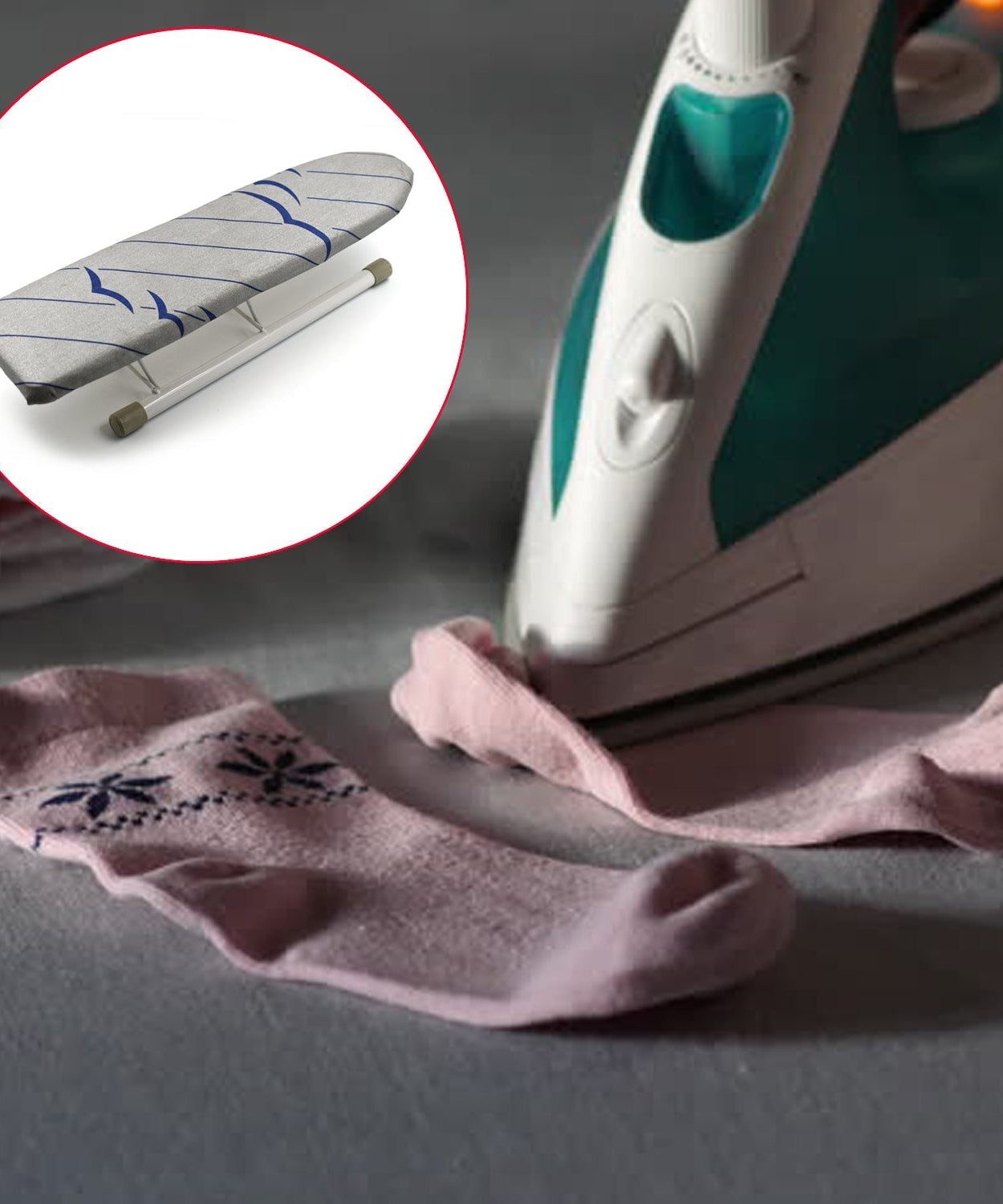 Compact and foldable ironing pad, ideal for ironing clothes at home or in a shop.