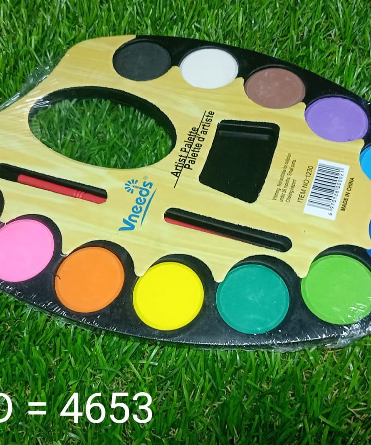 Assorted colors in a non-toxic watercolor painting set