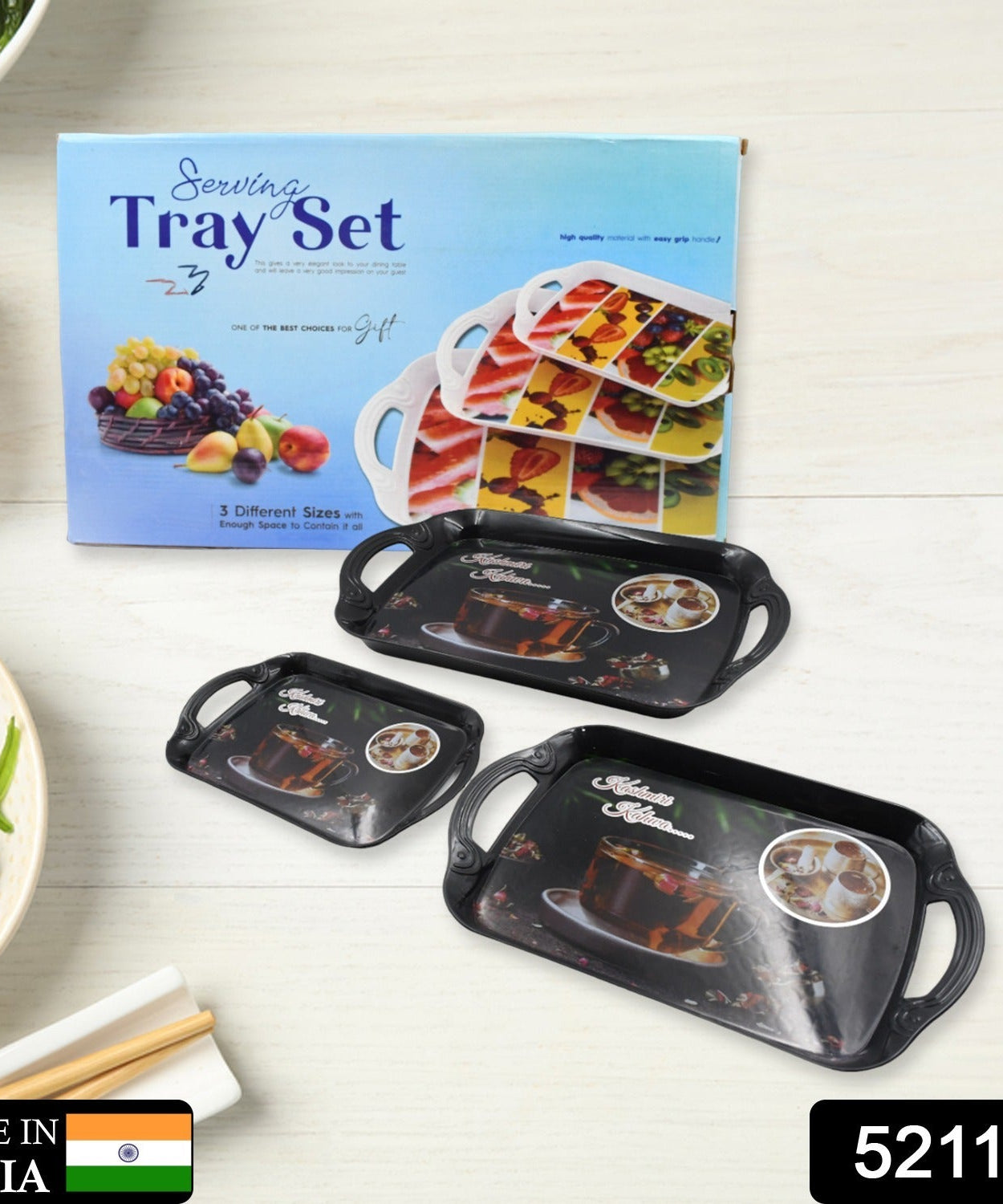 Set of 3 serving trays in different sizes for versatile use, with multicolor design.