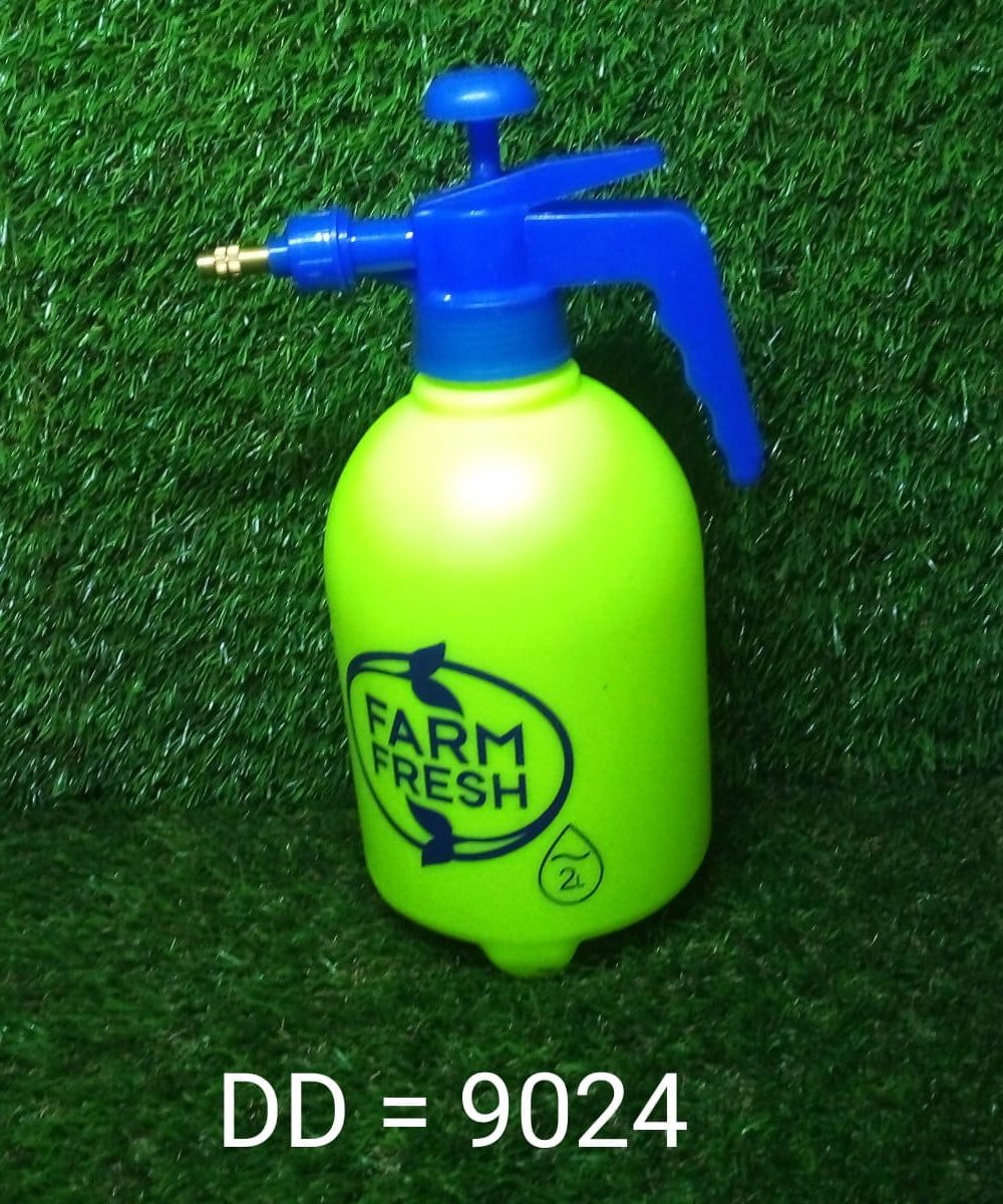 2-litre sprayer for garden maintenance