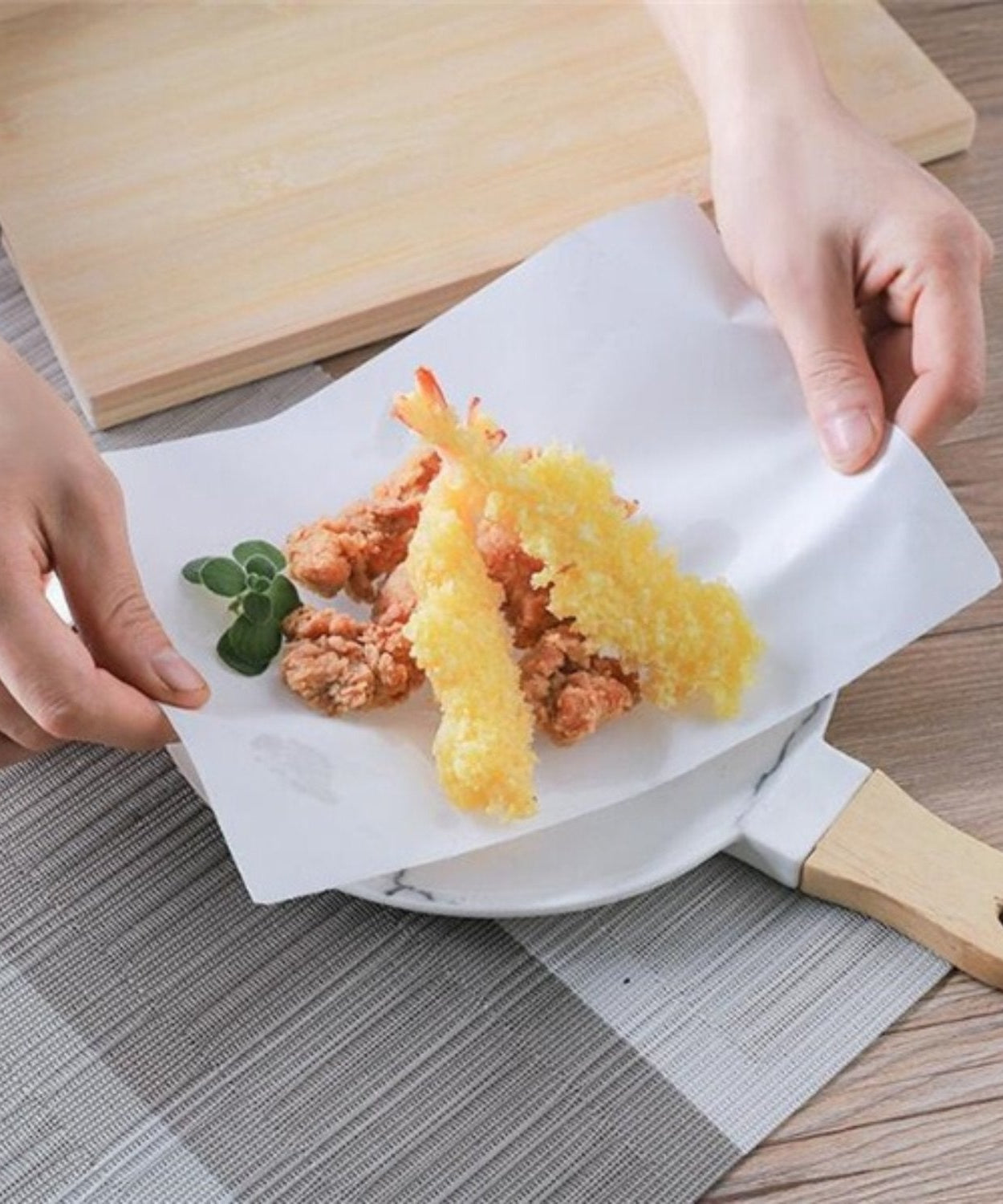 Cooking oil absorption sheets, must-have kitchen item