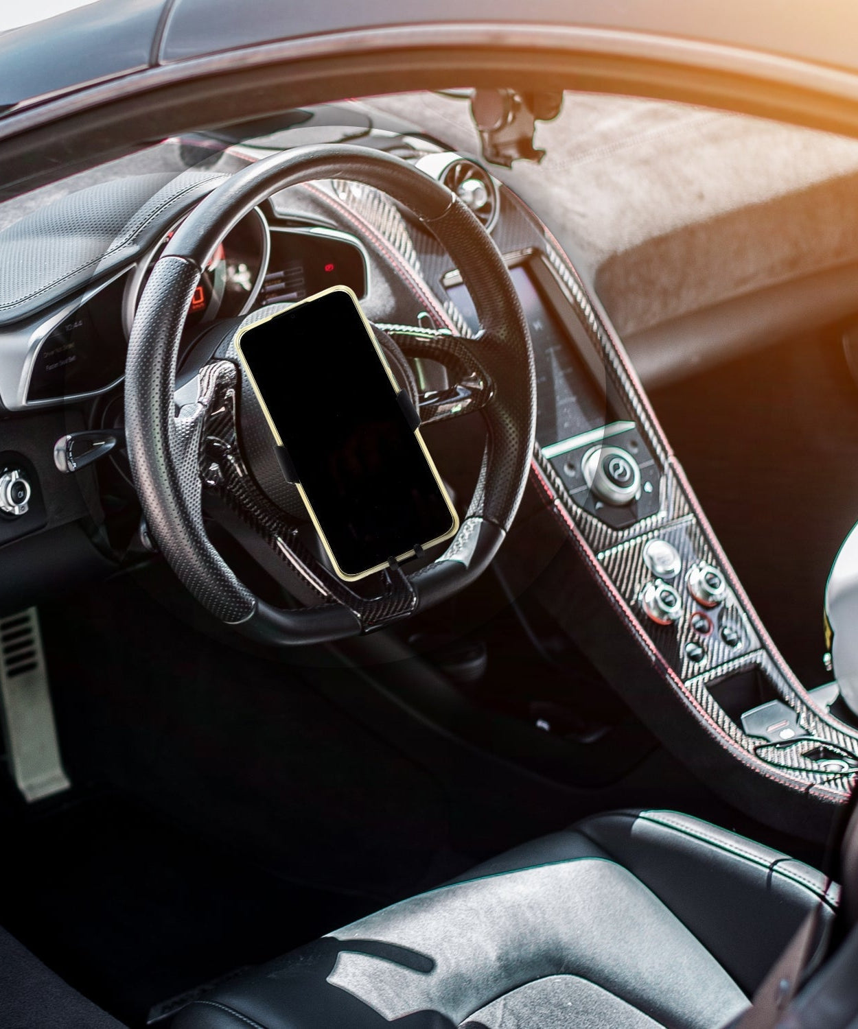 Car mobile holder with one-touch release button