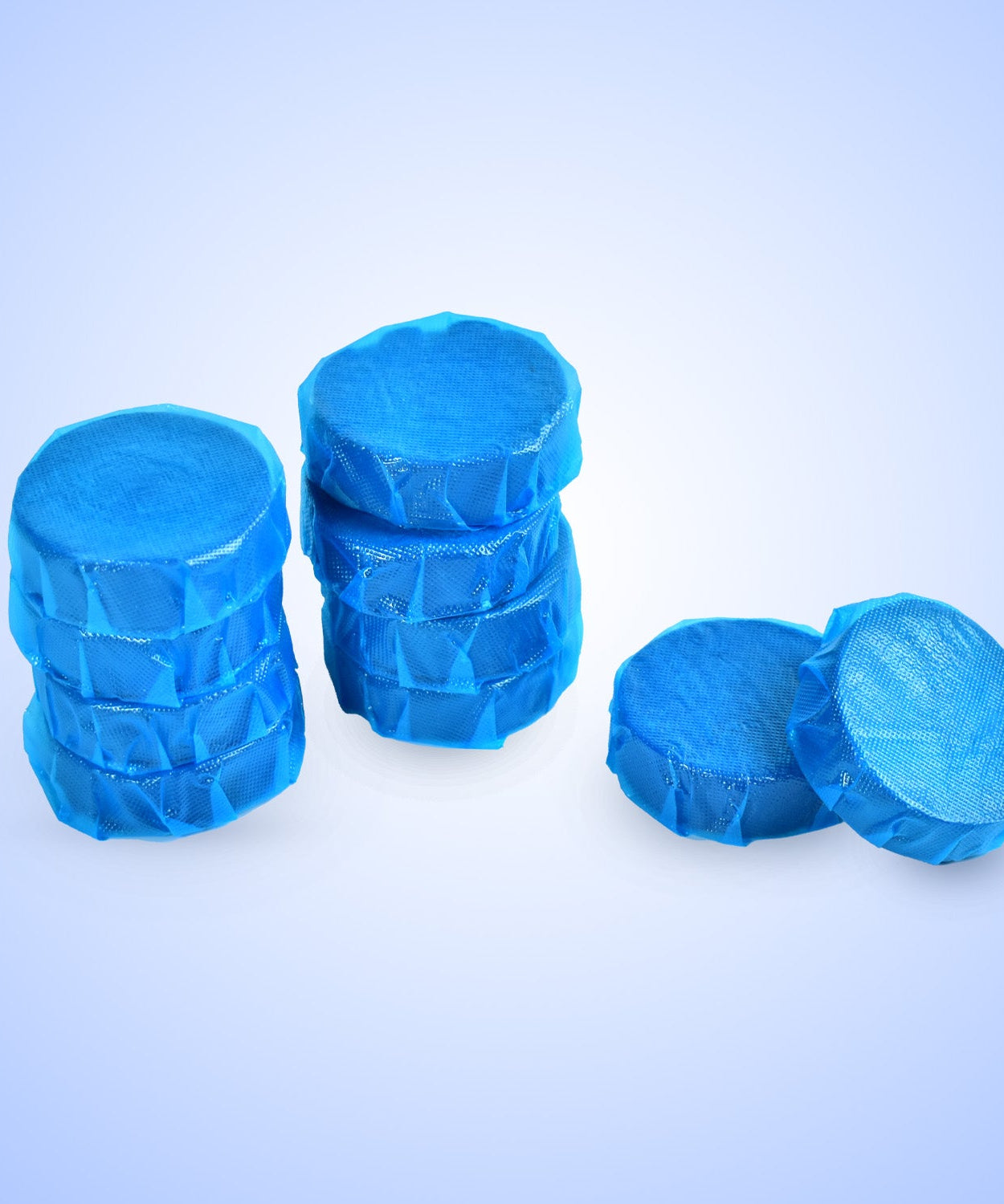 Blue toilet bowl cleaner with powerful decontamination