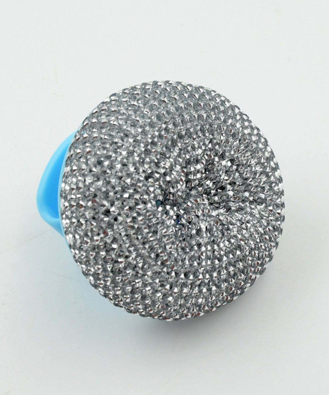 Small cleaning brush for kitchen use