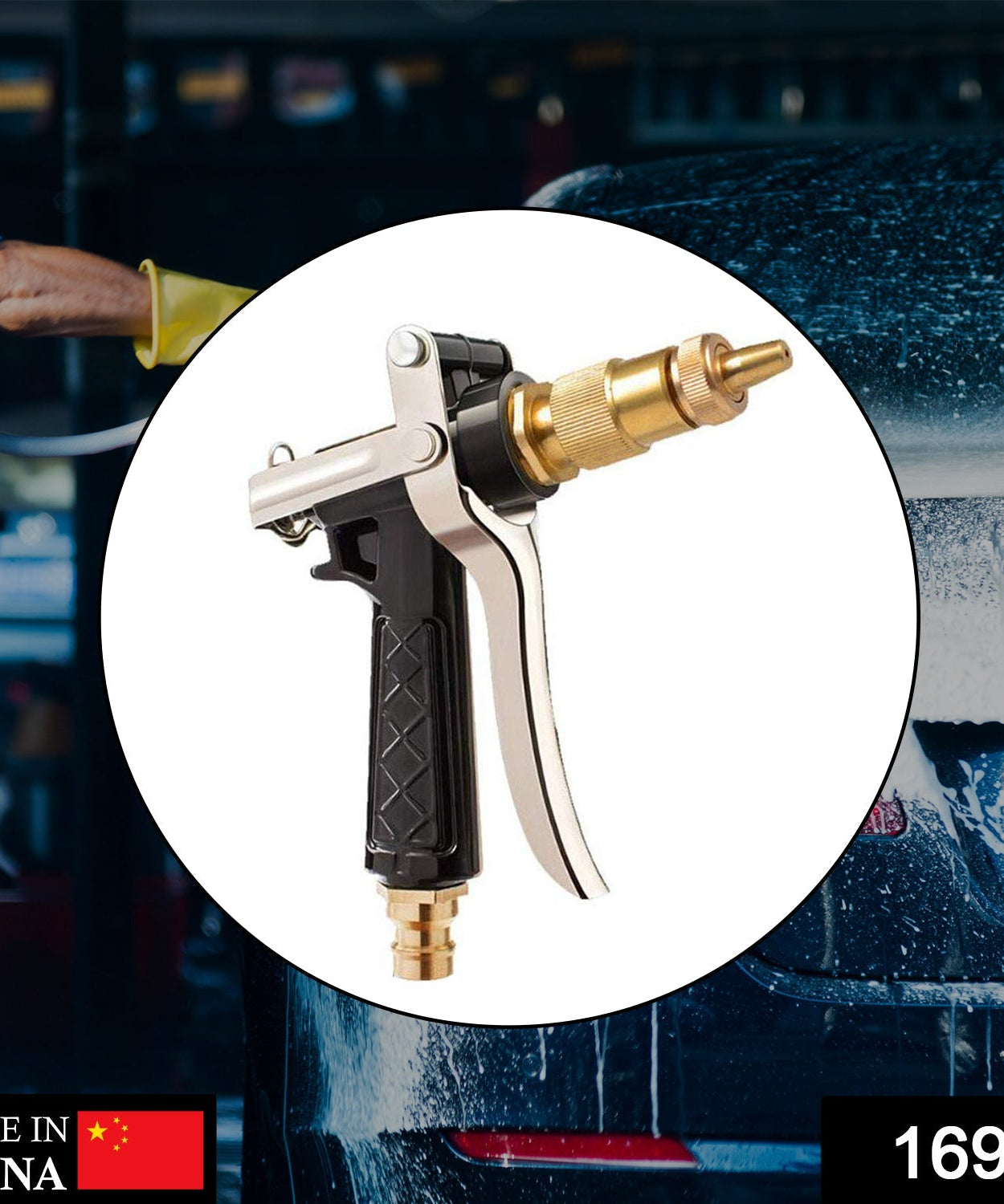 Spray gun with adjustable nozzle for high-pressure spraying