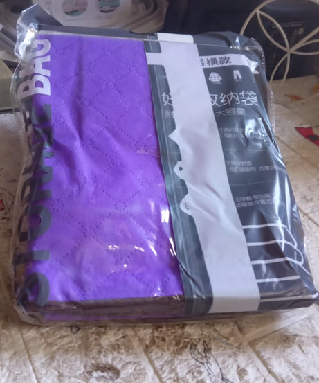 Clothing storage bag with zipper, non-woven storage bag for storing the clothes and sarees.