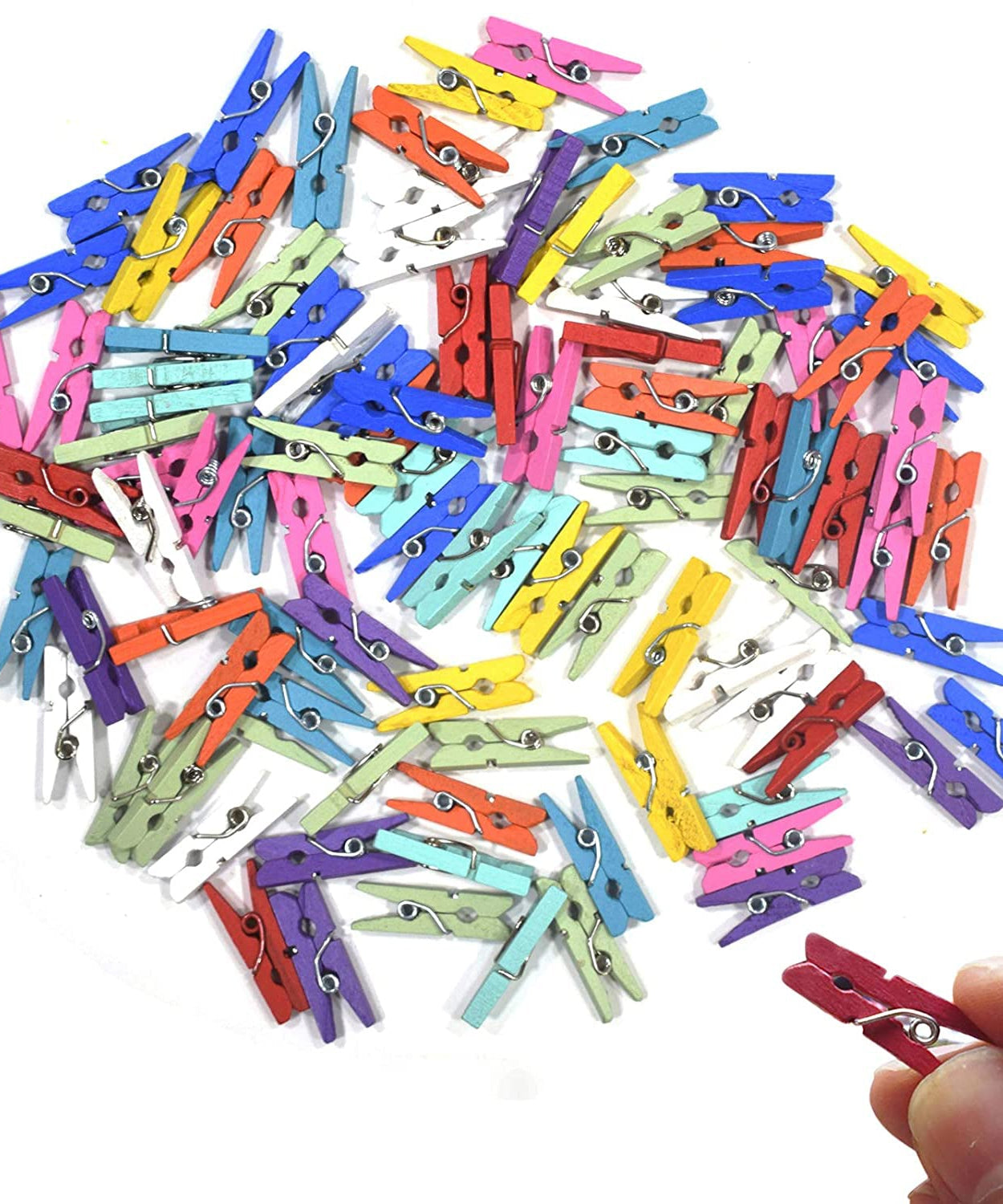 Durable wooden clips for various uses, pack of 50.