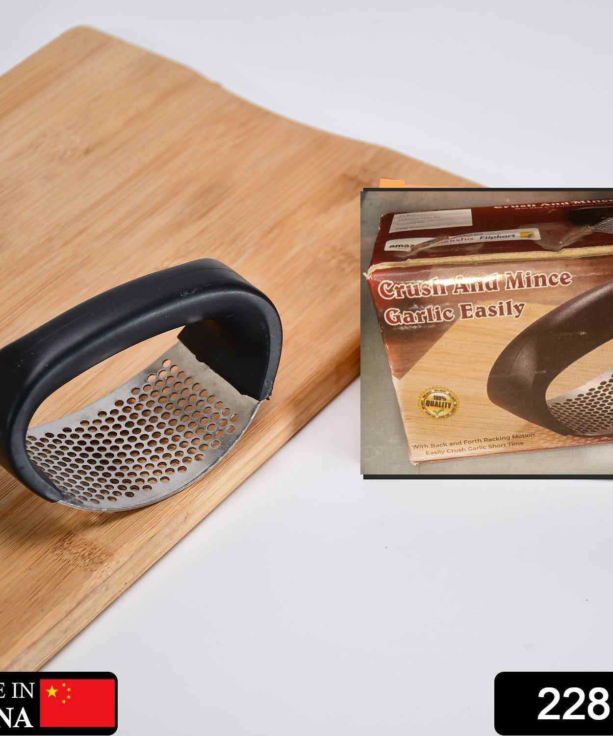 Stainless Steel Garlic Presser  / Crusher (Multicolor)