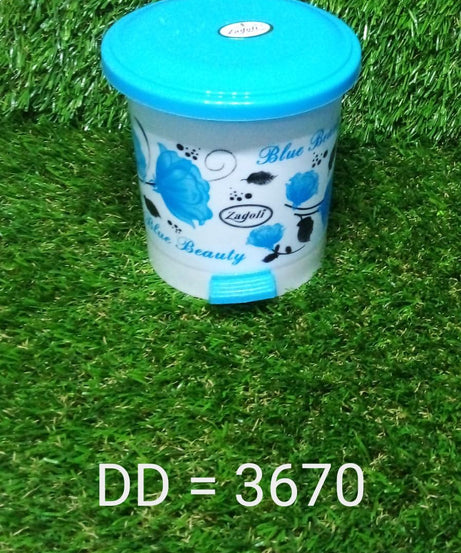 Plastic pedal dustbin for desks, offices, and small home spaces.