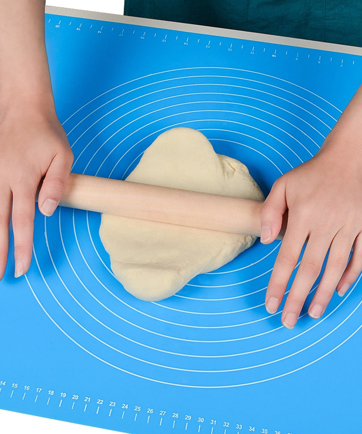 Silicone mat showing clear measurement markings