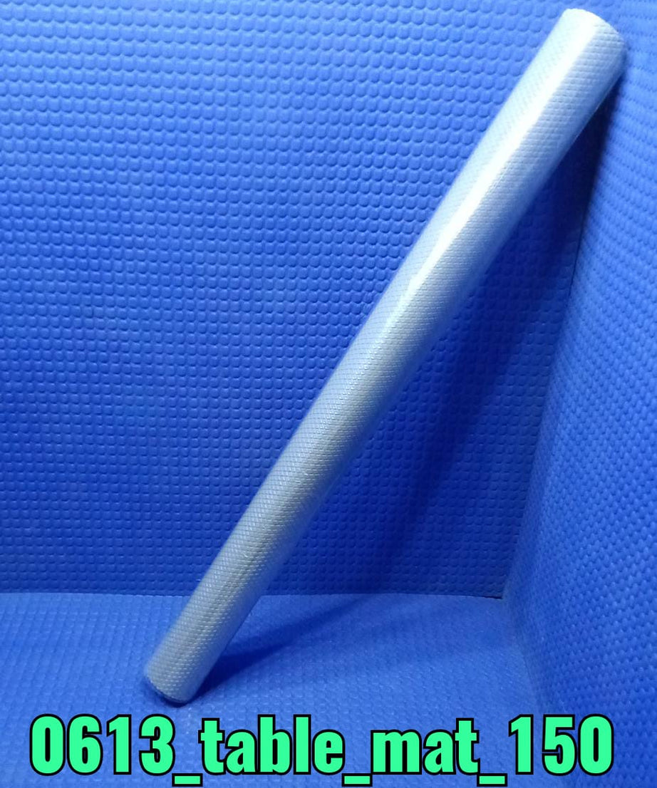 Anti-slip mat, 45 x 103 cm, textured for better drawer stability.