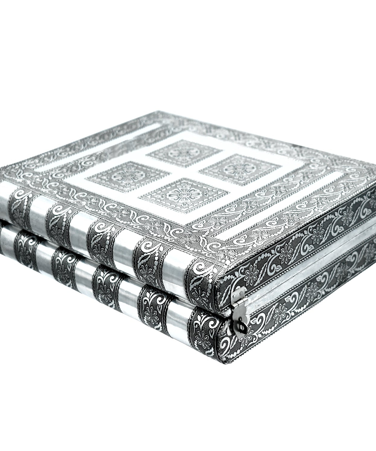 Jewelry organizer with wooden finish, suitable for bangles and accessories